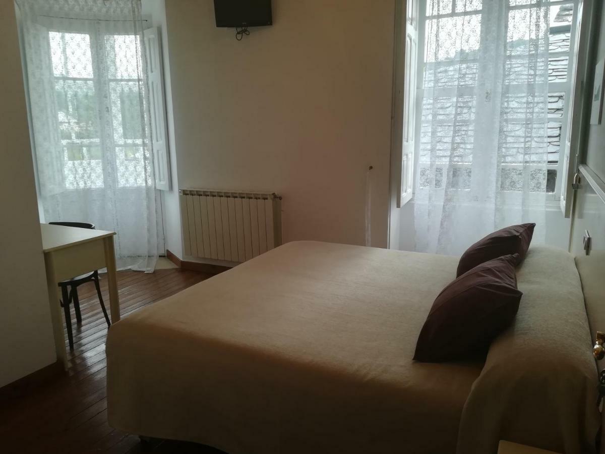 Casa Simon Ξενοδοχείο Triacastela Εξωτερικό φωτογραφία